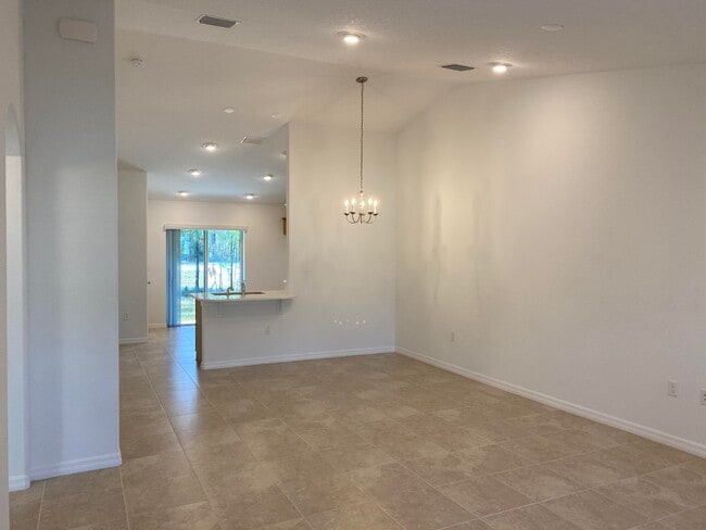 Building Photo - 17 Karas Trail