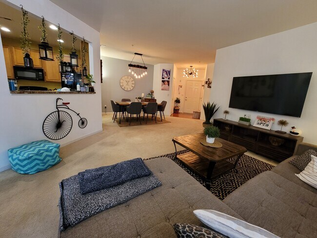 Building Photo - 5301 Wyndholme Cir
