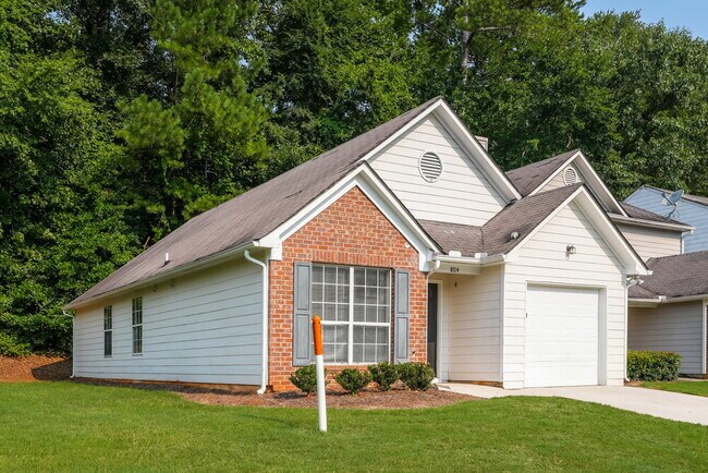 Foto del edificio - 804 Hillandale Ln