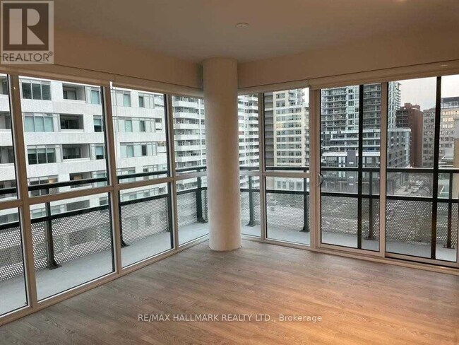 Building Photo - 11-711 Lillian St