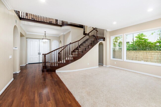 Foto del edificio - Beautiful and Spacious Carmel Valley home