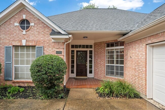 Foto del edificio - 7319 Emerald Glen Dr