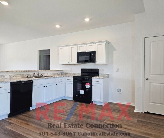Building Photo - Sorry No Smoking and Pets Permitted with R...