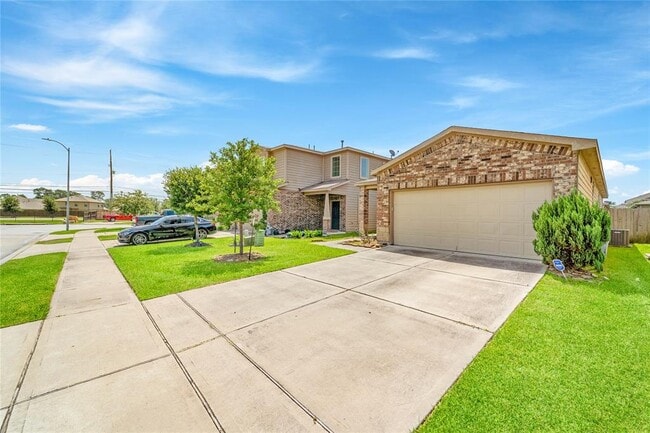 Building Photo - 4423 Champions Landing Dr