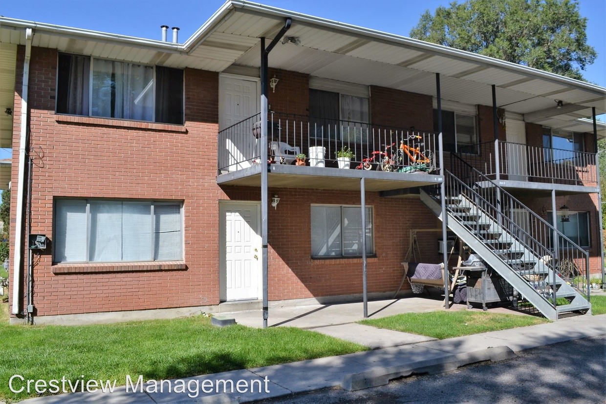 Primary Photo - 258 W Foxbridge Dr