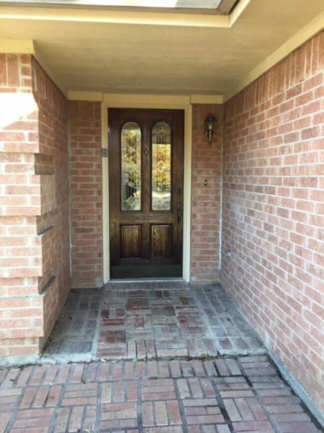 Foto del edificio - 3 bedroom single-family in Burleson ISD