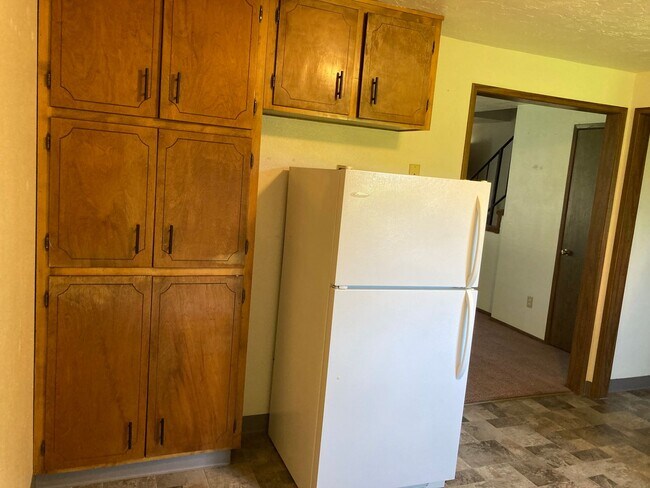 Foto del edificio - 2 Bedroom 1 1/2 Bath With Laundry Room And 1 Car Garage