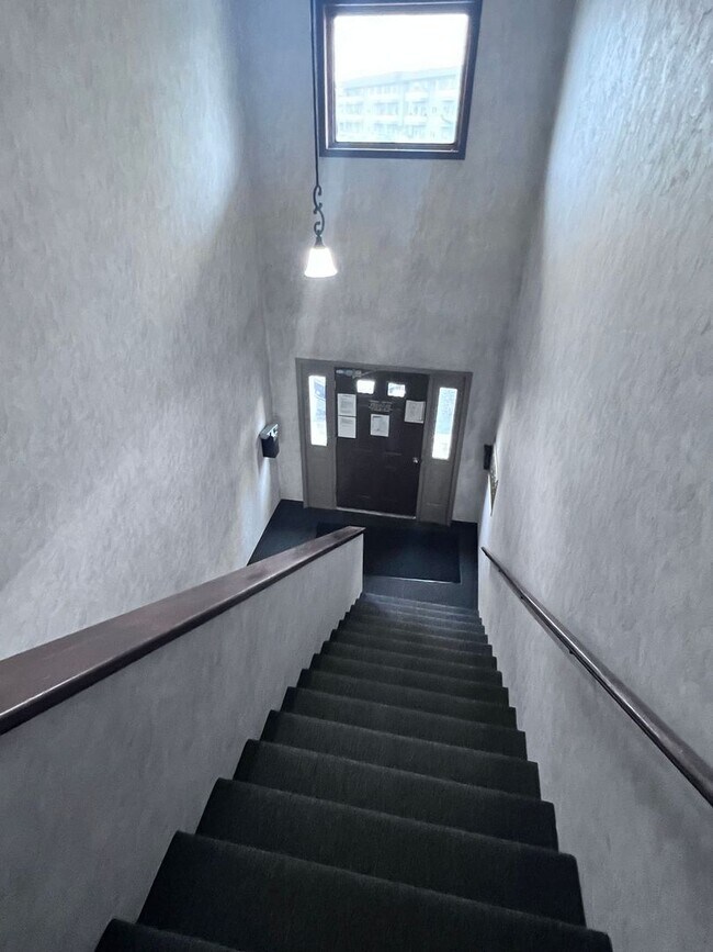 Foto del edificio - Lease Only- 1600 Washington Dr