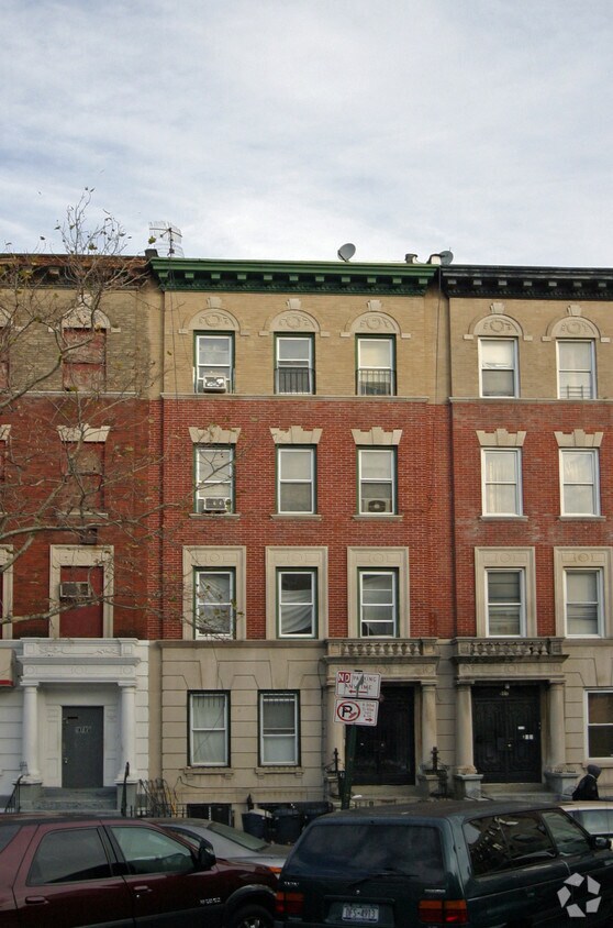 Primary Photo - 909 Saint Marks Ave