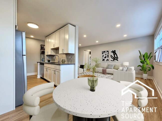 Building Photo - 516 W Aldine Ave