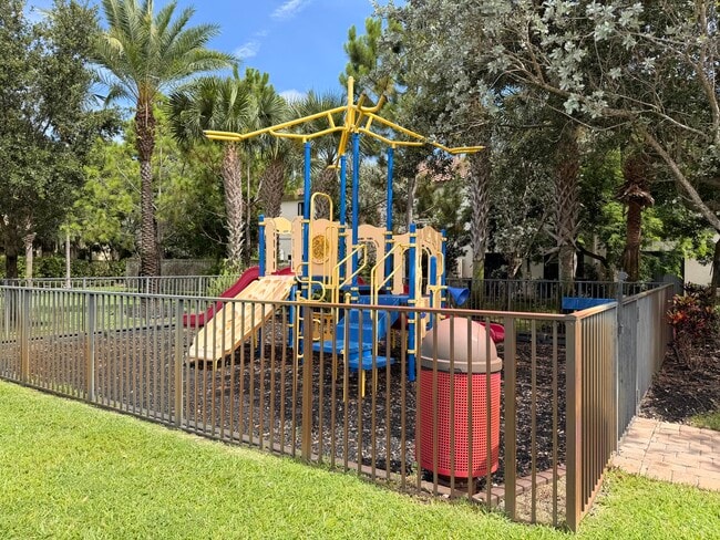 Building Photo - 6145 Bangalow Dr