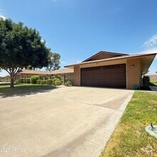 Building Photo - 17606 N 105th Ave