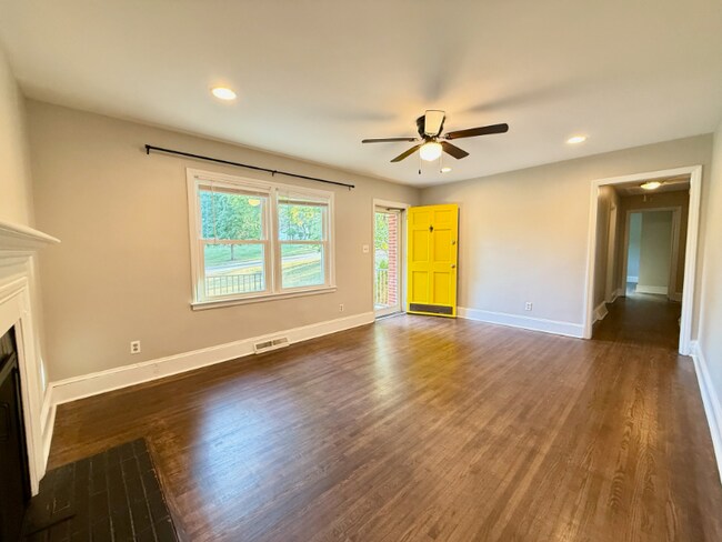 Foto del edificio - 1221 Barkley Rd