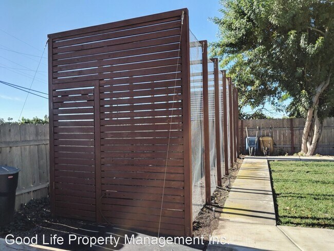 Building Photo - 3 br, 2 bath House - 2802 Melbourne Dr