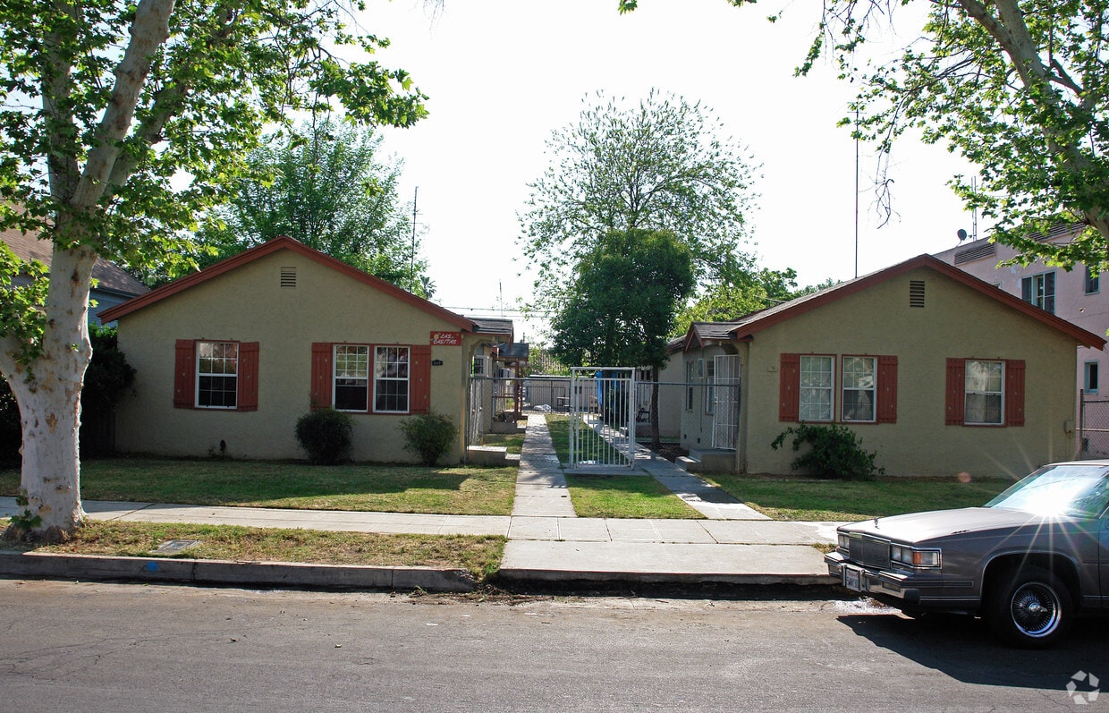 Primary Photo - 230-242 N Glenn Ave