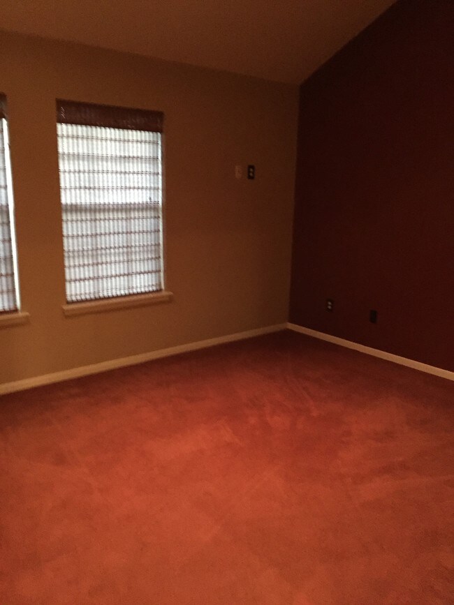 Foto del edificio - 2930 Grants Lake Blvd