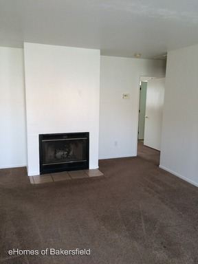 Building Photo - 2915 Brookside Dr