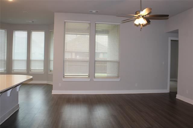 Foto del edificio - 3104 Armstrong Ave