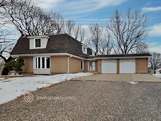 Building Photo - 15004 Park Ave S