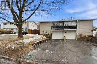 Building Photo - 43 Southview Crescent