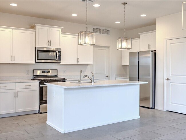 Building Photo - 11328 S Weismann Dr