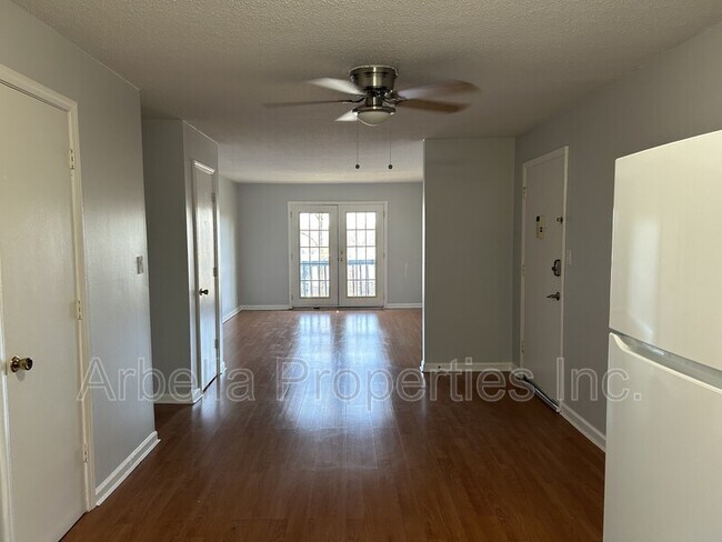 Building Photo - 103 Angeline Dr