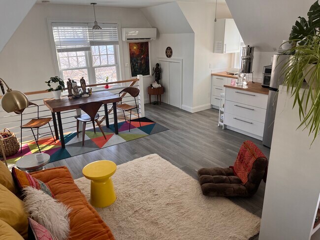 Foto del edificio - 196 Sheephill Rd