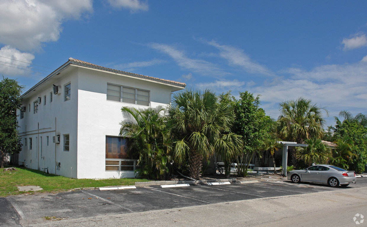 Vista lateral - Middle River Apartments