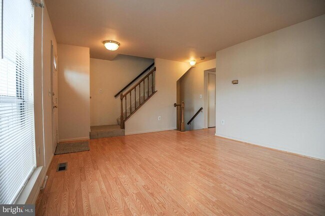 Foto del edificio - 128 Sulgrave Ct
