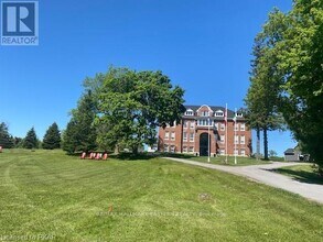 Building Photo - 1354 Youngs Point Rd