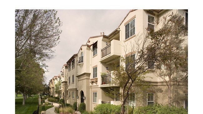 Montecito Apartments Apartments Valencia, CA