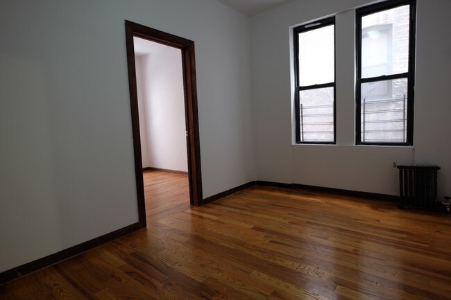 Building Photo - 525 W 135th St