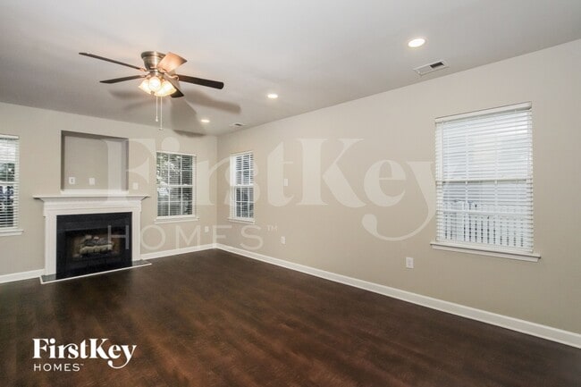 Building Photo - 4204 High Shoals Dr
