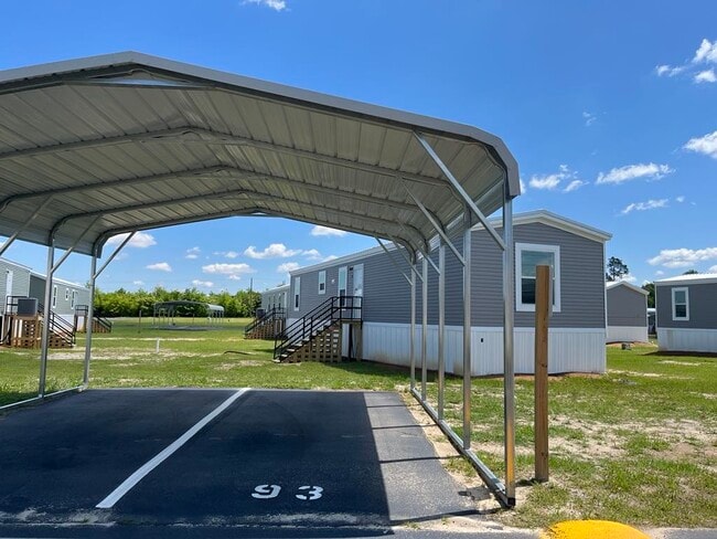 Building Photo - Pearce Point