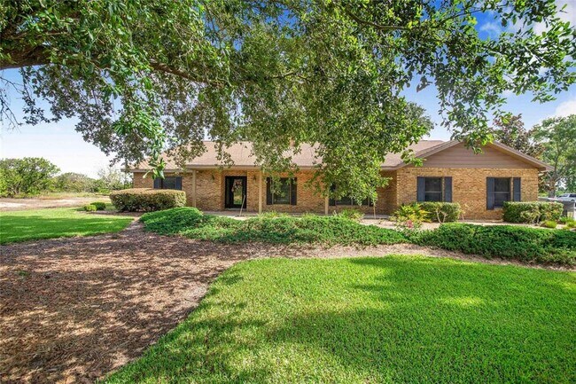 Building Photo - 7740 Lake Hatchineha Rd