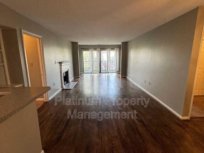 Building Photo - 1117 Pine Heights