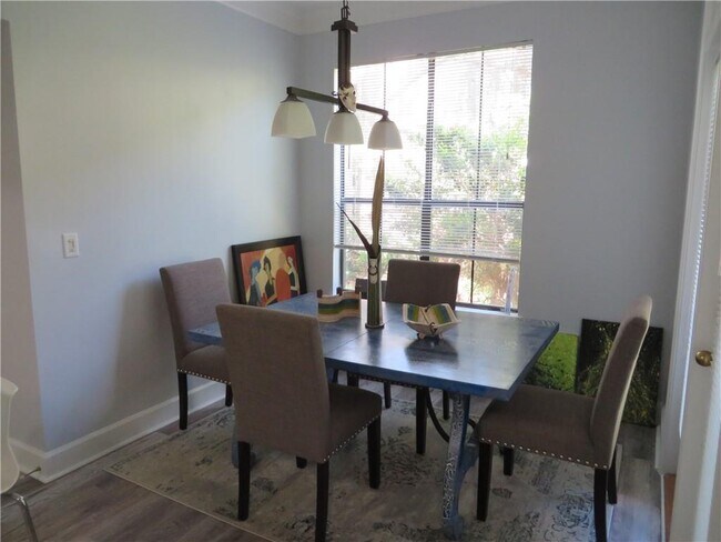 Foto del edificio - 3777 Peachtree Rd NE