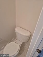 Building Photo - 2102 Racquet Pl