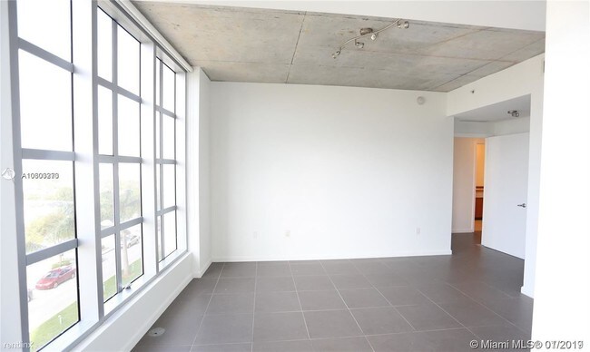 Building Photo - 2 br, 2 bath  - Four Midtown