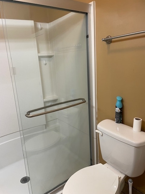 Bath with shower - 612 S Pine St