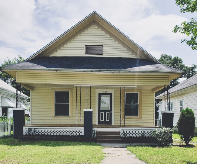 Building Photo - 1615 Virginia Ave