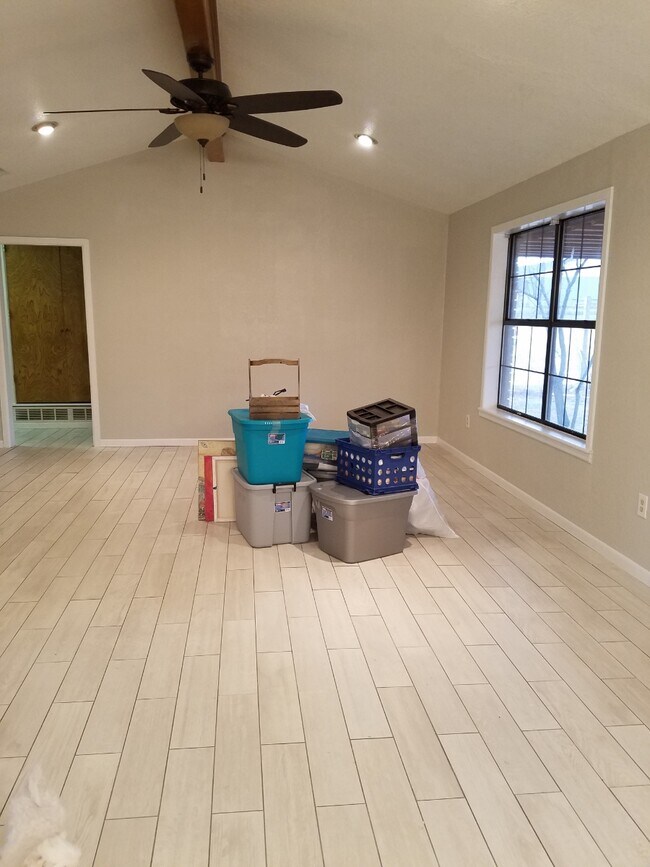 Foto del edificio - 602 Harwell St