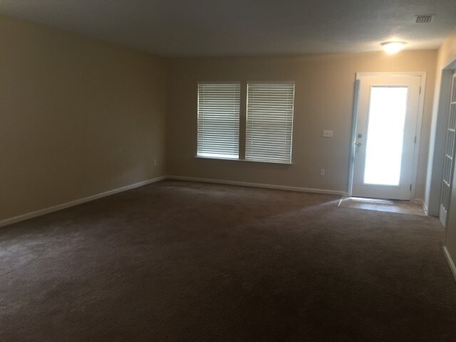 Foto del edificio - 1424 Heather Court