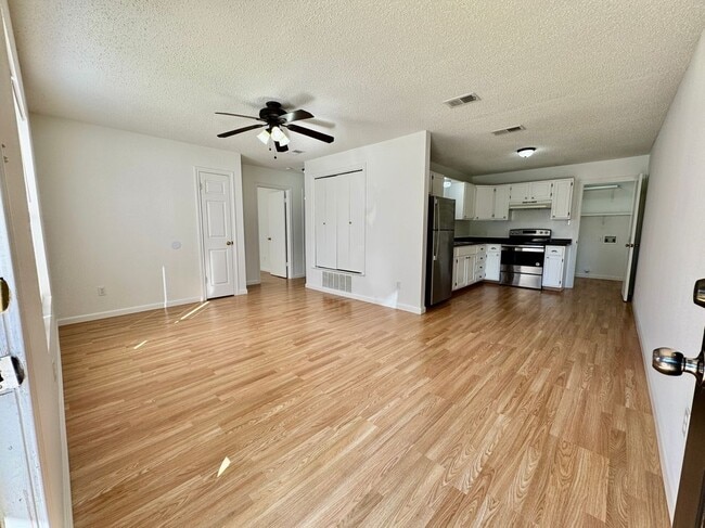 Building Photo - 306 Edmond St