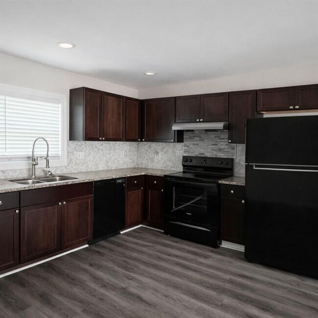 Foto del edificio - 16 Wadley St NW