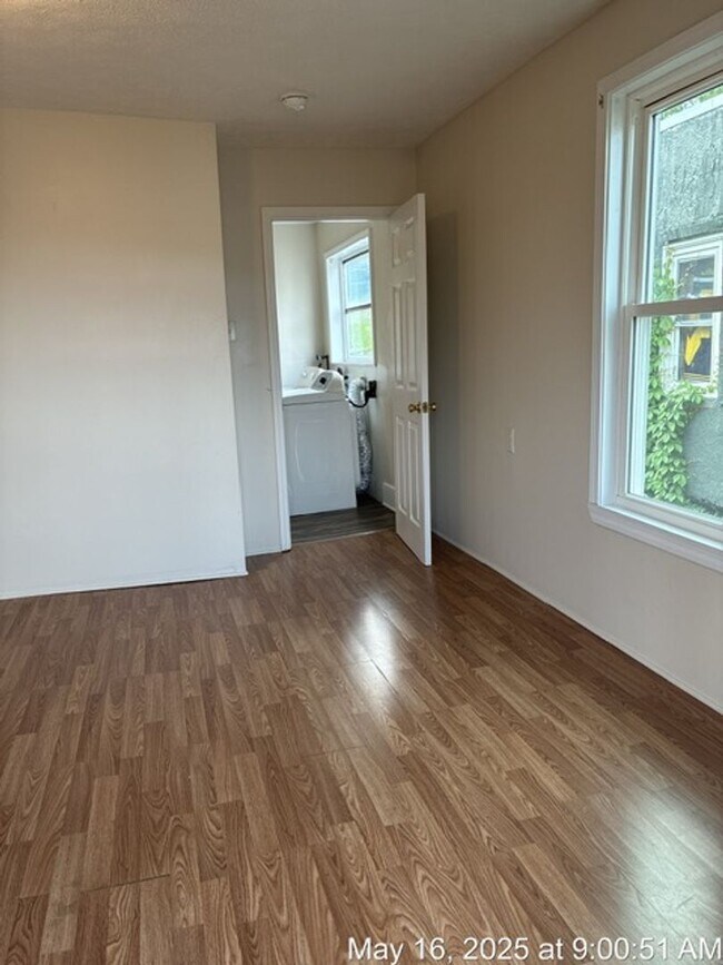 Foto del edificio - 509 Locust Ave