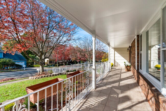 Foto del edificio - 333 Glenwood Ave