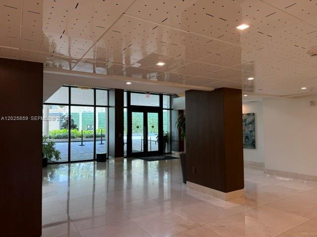 Foto del edificio - 540 Brickell Key Dr