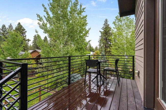 Building Photo - Beautiful 1-Bedroom ADU in Wood River Village – Walk to the River & Old Mill