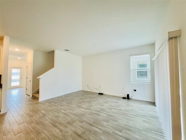 Foto del edificio - 11550 Rhyme Ave